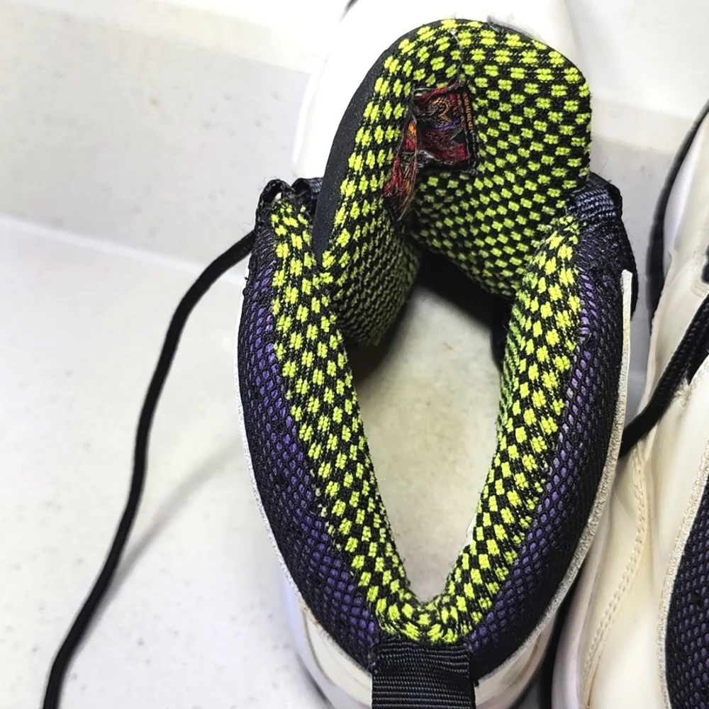 Air Jordans 10 Retro. Unisex. Size 5 Youth. Hard To Find Color Combo - Picture 9 of 16